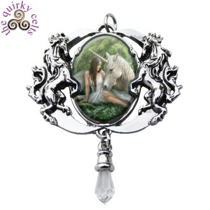 Pure Heart Cameo Pendant