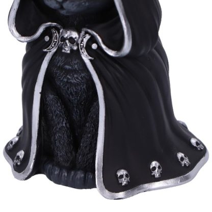 Zefur Cat Figurine close-up